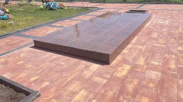 Галерея робіт - тротуарна плитка "Великий формат", м. Південноукраїнськ